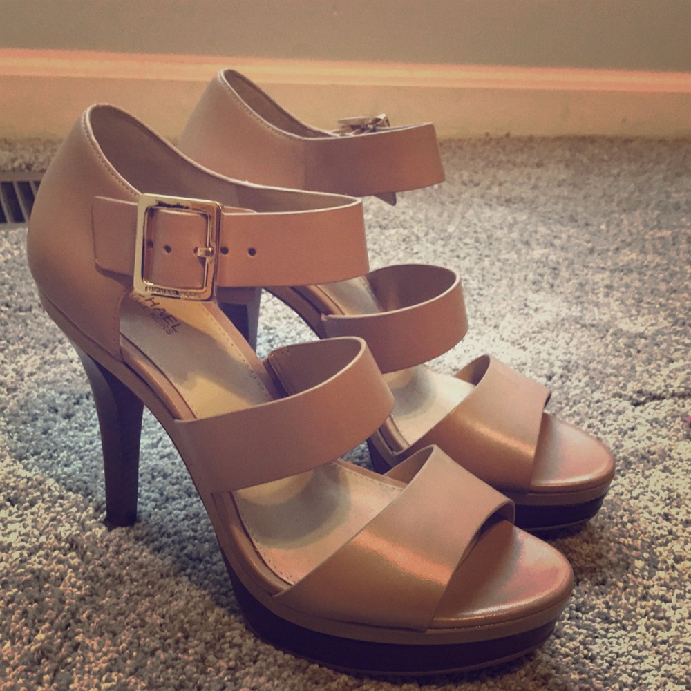Michael Kors heel